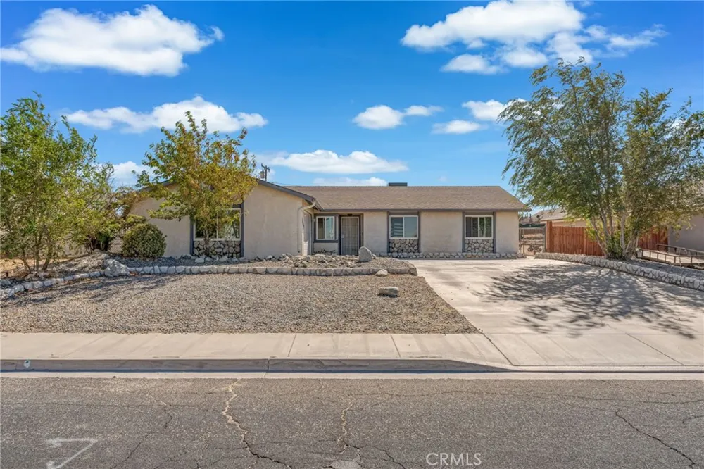 16147 Green Hill Drive Victorville, CA 92394