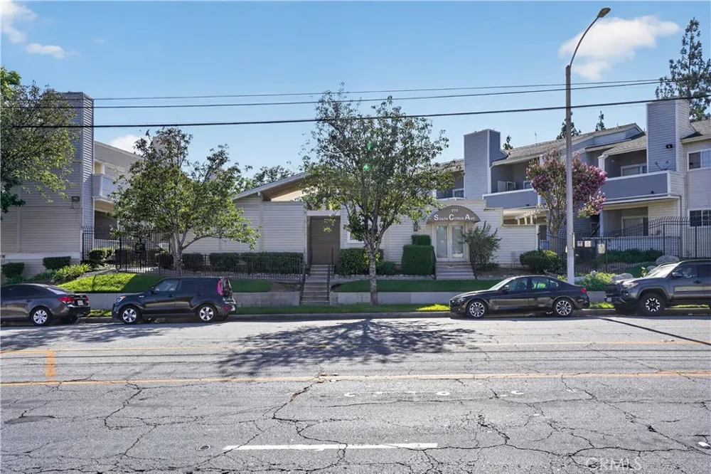 777 S Citrus #157 Azusa, CA 91702