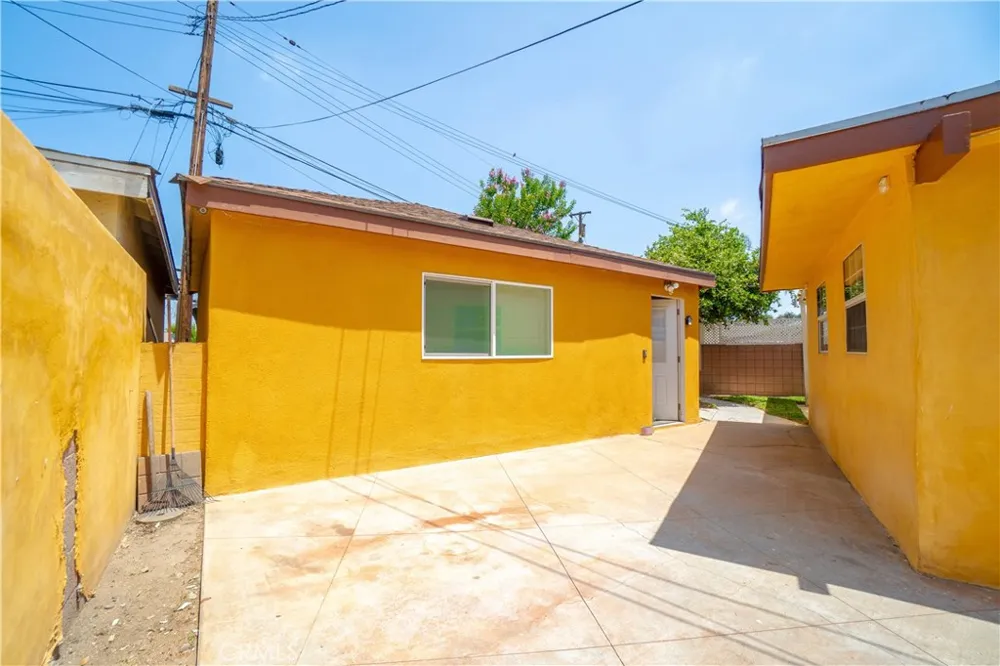 11527 Buell Santa Fe Springs, CA 90670