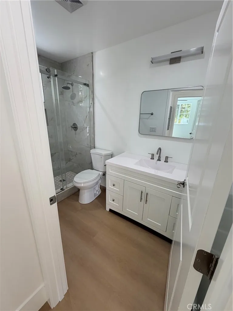 9314 Bryson #B South Gate, CA 90280