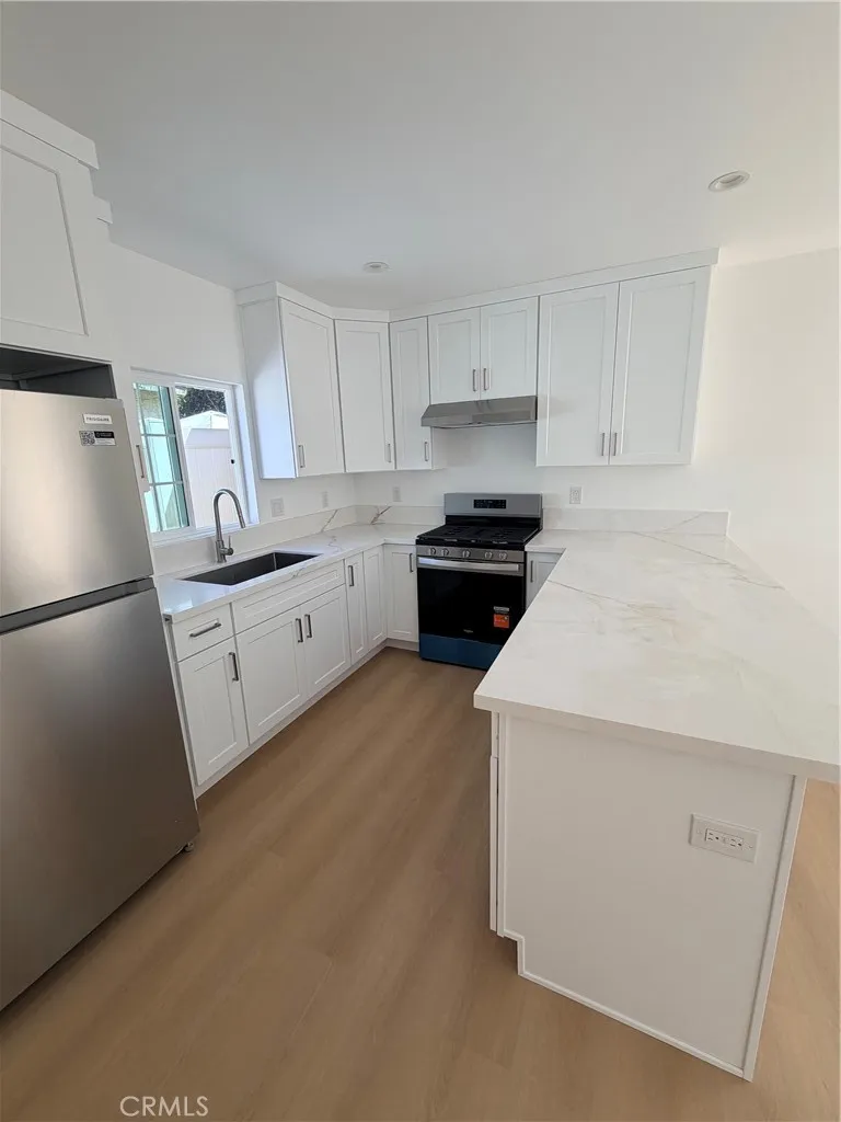 9314 Bryson #B South Gate, CA 90280
