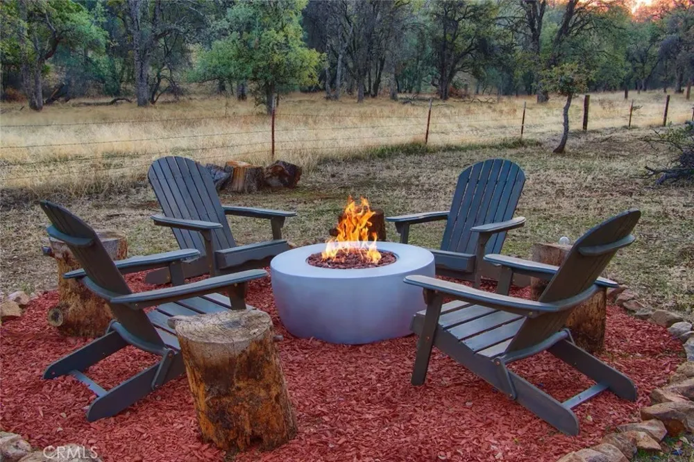 5615 Bear Trap Drive Mariposa, CA 95338