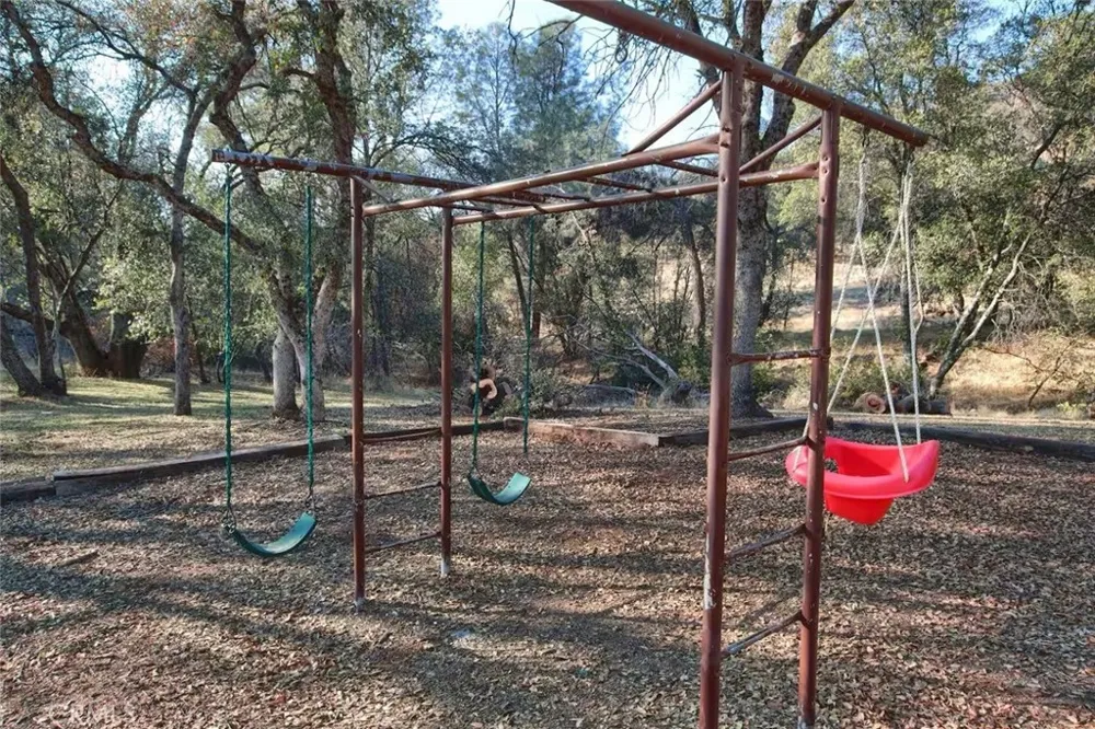5615 Bear Trap Drive Mariposa, CA 95338