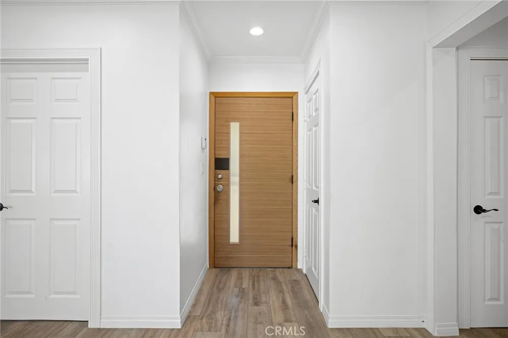 11007 Collett Granada Hills, CA 91344