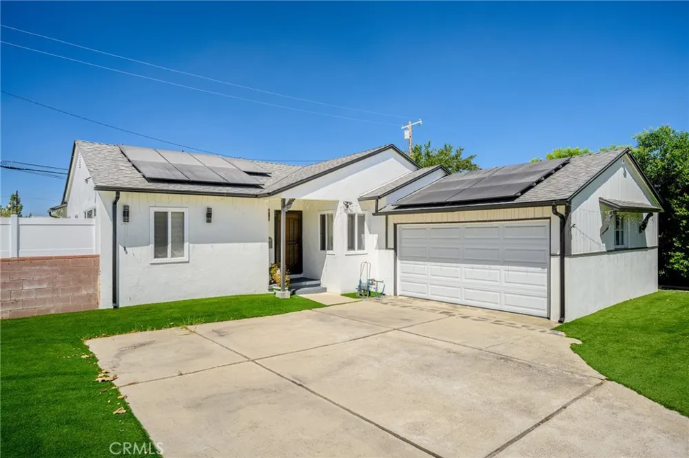 11007 Collett Granada Hills, CA 91344