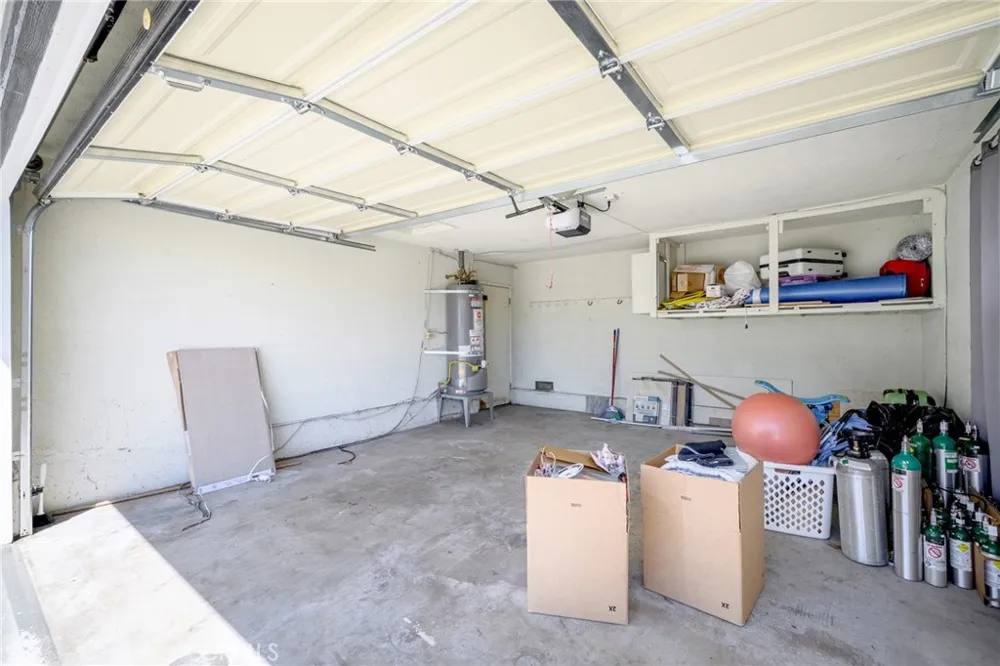 11007 Collett Granada Hills, CA 91344