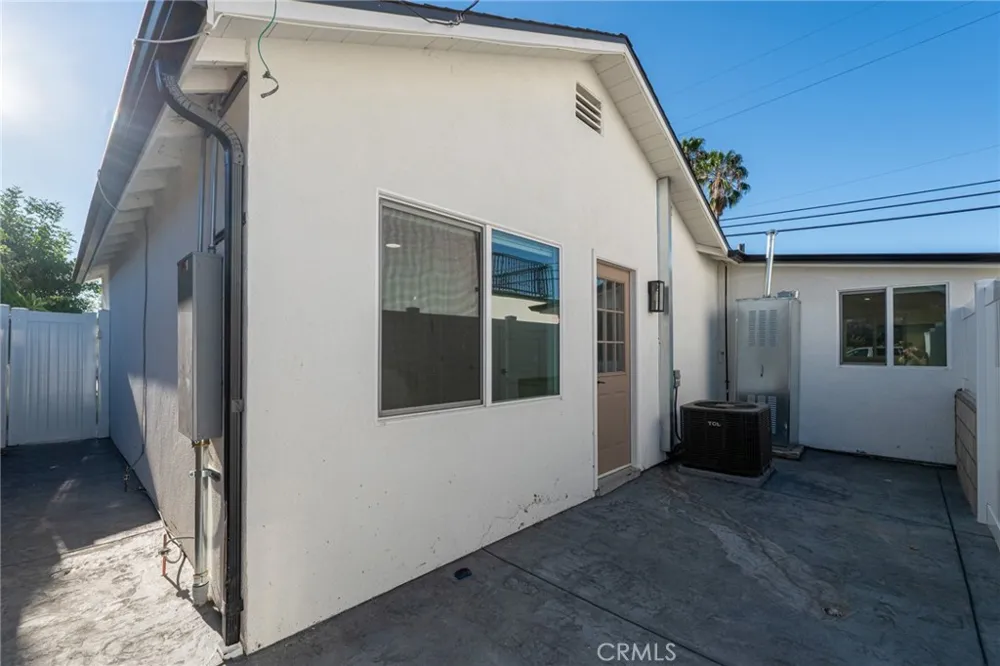 7358 Cleon Sun Valley, CA 91352