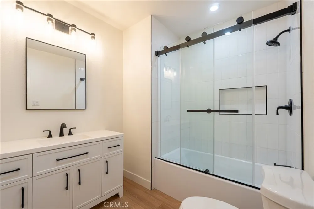 7358 Cleon Sun Valley, CA 91352