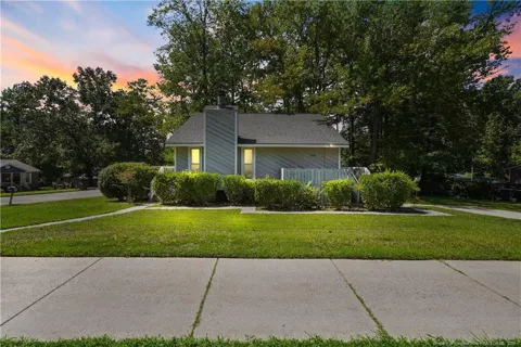417 Crestview Street