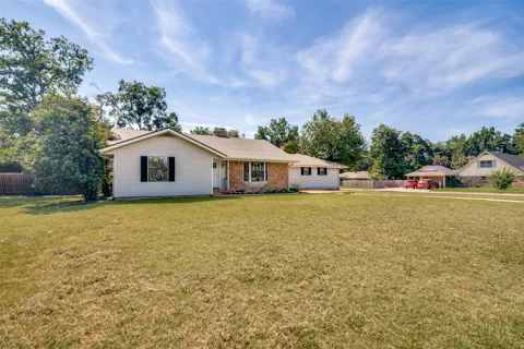 5405 Kayway Drive