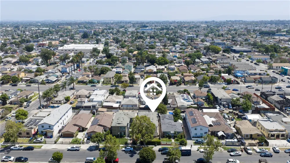 338 E 99th Los Angeles, CA 90003