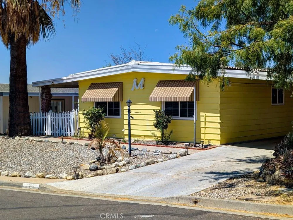 10213 Overland Beaumont, CA 92223