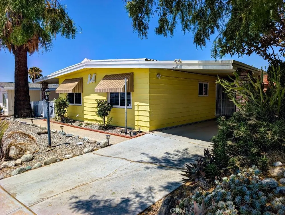 10213 Overland Beaumont, CA 92223