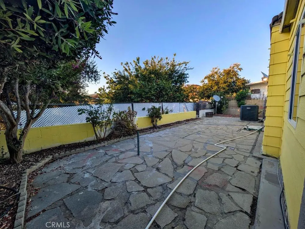 10213 Overland Beaumont, CA 92223