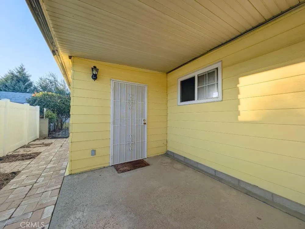 10213 Overland Beaumont, CA 92223