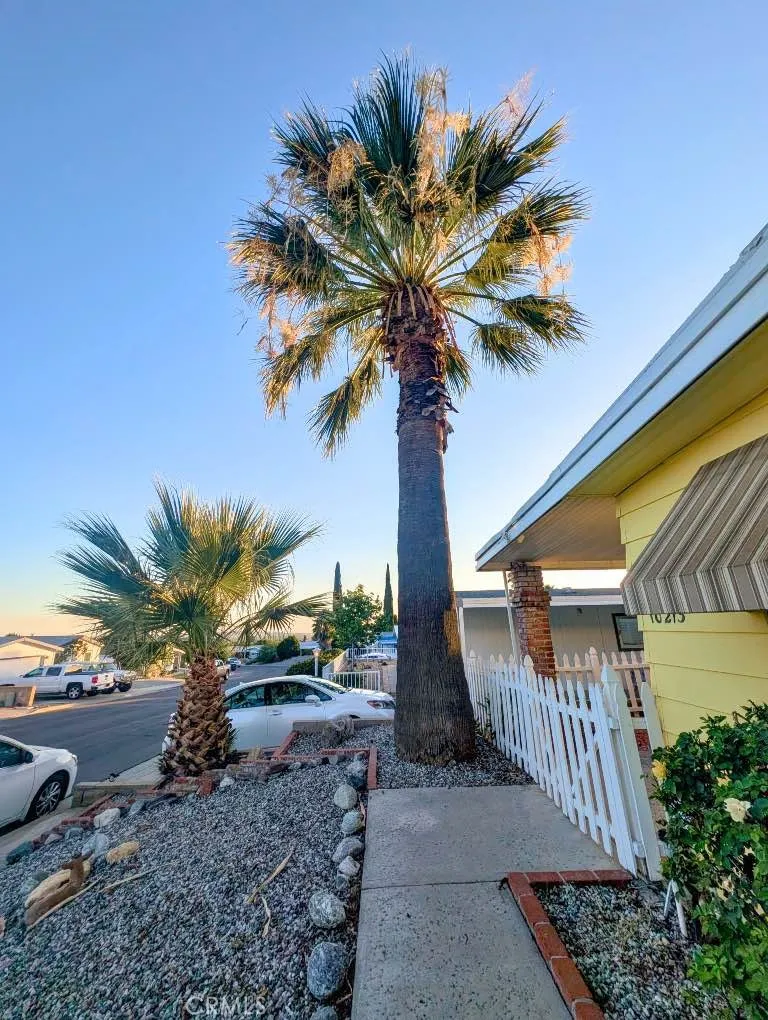 10213 Overland Beaumont, CA 92223