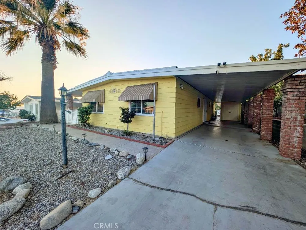 10213 Overland Beaumont, CA 92223
