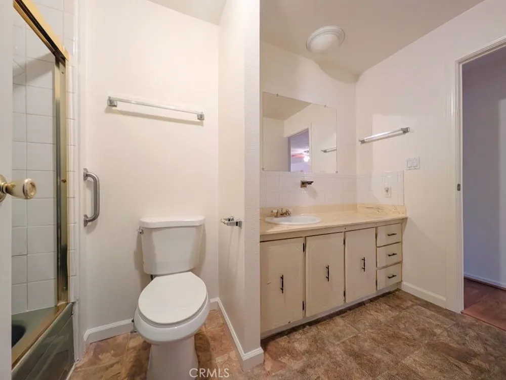 10213 Overland Beaumont, CA 92223
