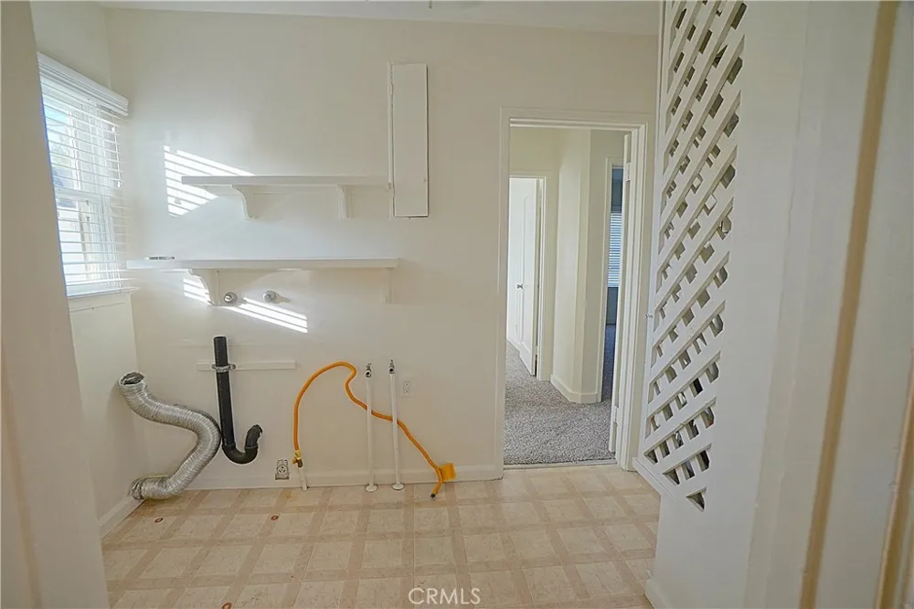 4285 Oakwood Place Riverside, CA 92506