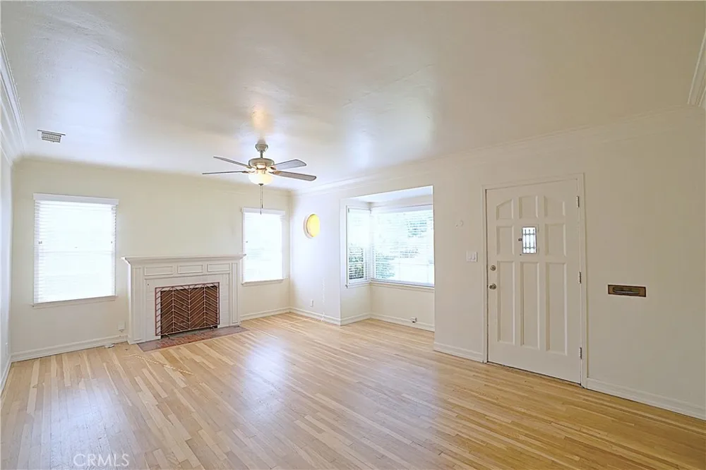 4285 Oakwood Place Riverside, CA 92506