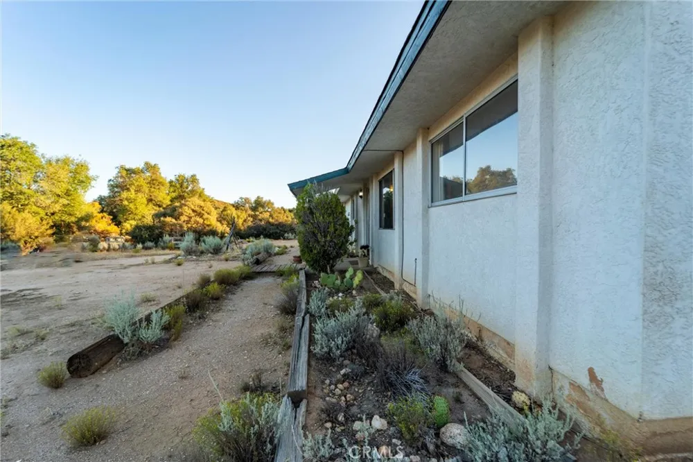 30621 Chihuahua Valley Warner Springs, CA 92086