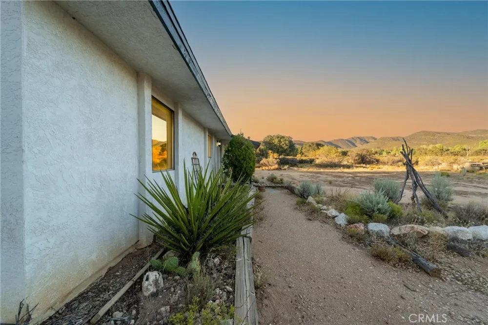 30621 Chihuahua Valley Warner Springs, CA 92086