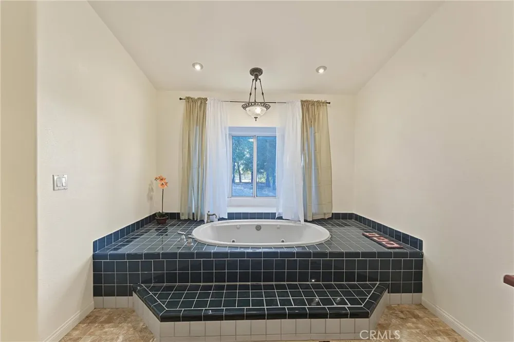 30621 Chihuahua Valley Warner Springs, CA 92086