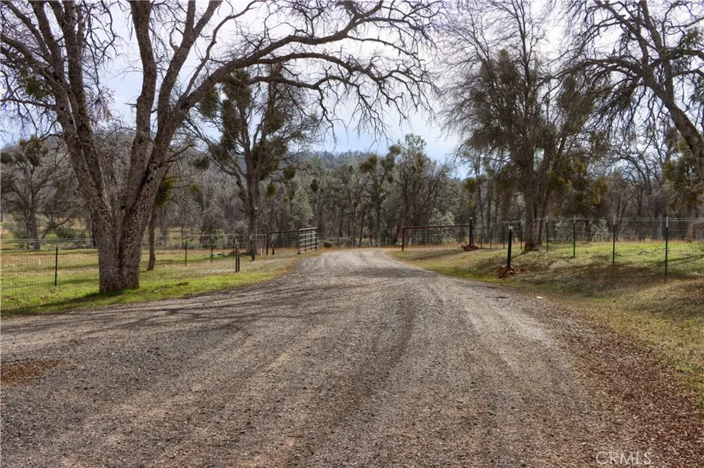 5857 Schilling Coulterville, CA 95311