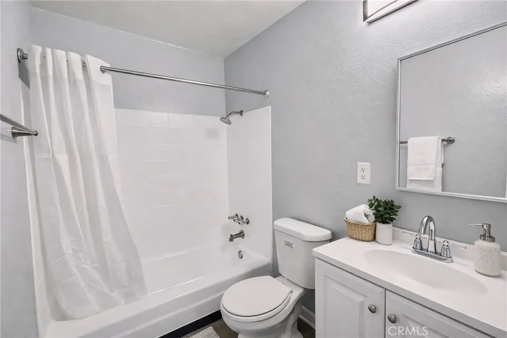 815 Rose #6 Compton, CA 90221