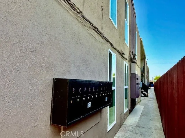 815 Rose #6 Compton, CA 90221