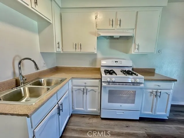 815 Rose #6 Compton, CA 90221