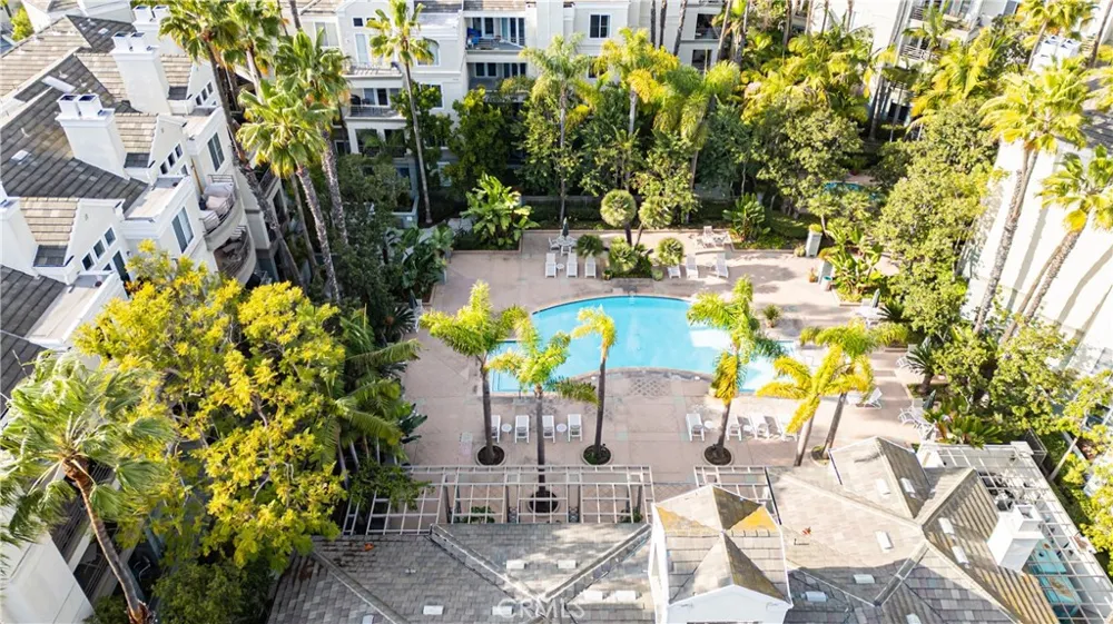 2233 Martin #109 Irvine, CA 92612