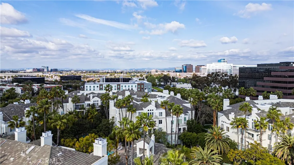 2233 Martin #109 Irvine, CA 92612