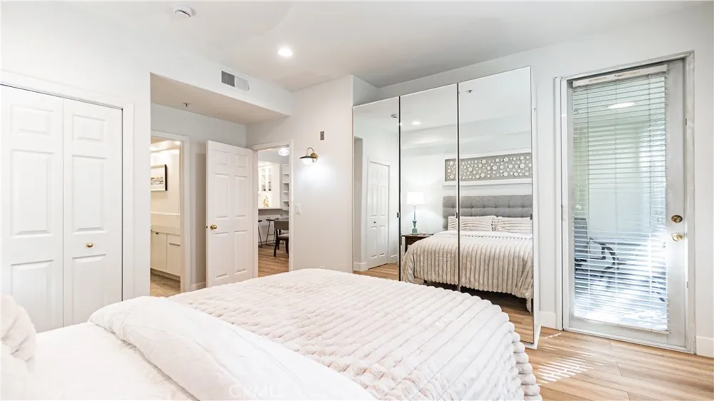 2233 Martin #109 Irvine, CA 92612