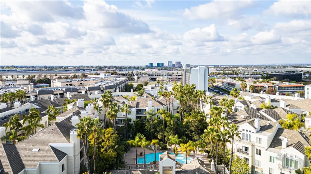 2233 Martin #109 Irvine, CA 92612