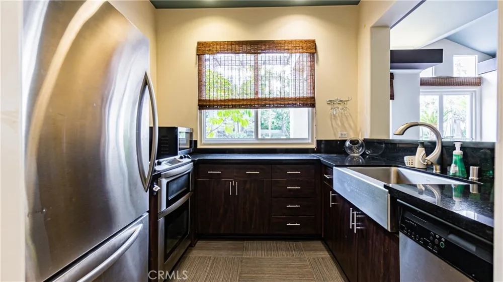 2233 Martin #109 Irvine, CA 92612