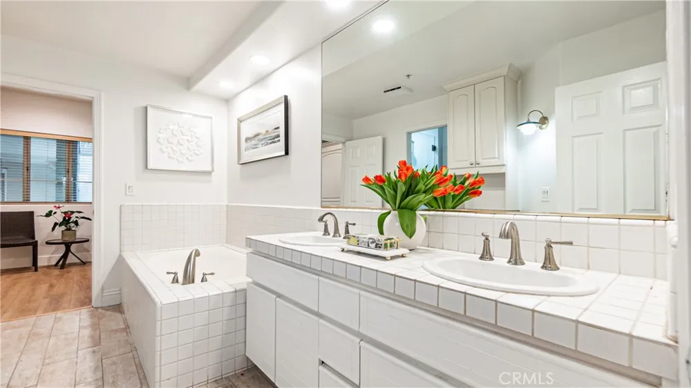 2233 Martin #109 Irvine, CA 92612