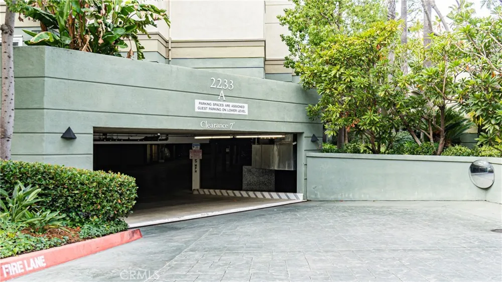 2233 Martin #109 Irvine, CA 92612