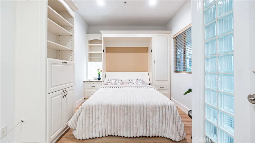2233 Martin #109 Irvine, CA 92612