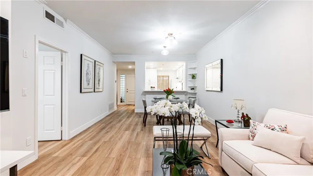 2233 Martin #109 Irvine, CA 92612