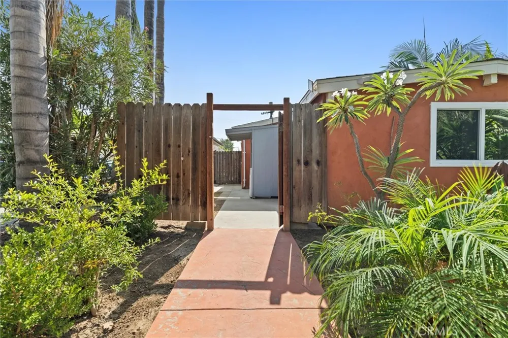 16138 Blackwood St La Puente, CA 91744