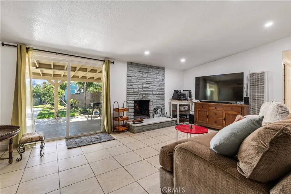 16138 Blackwood St La Puente, CA 91744