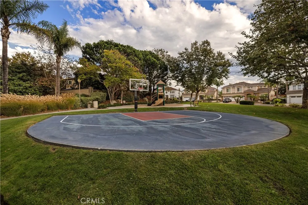 14 Pembroke Ln Laguna Niguel, CA 92677