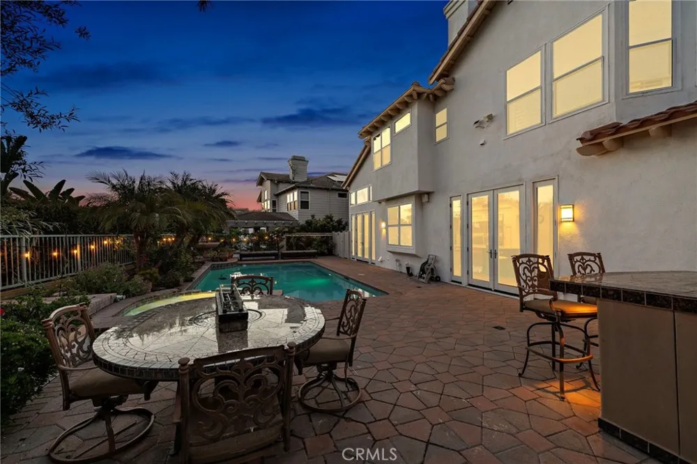 14 Pembroke Ln Laguna Niguel, CA 92677