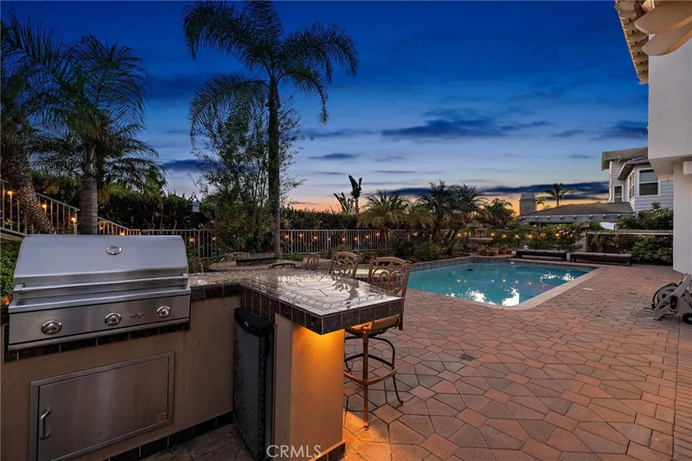 14 Pembroke Ln Laguna Niguel, CA 92677