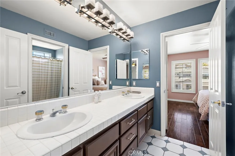 14 Pembroke Ln Laguna Niguel, CA 92677