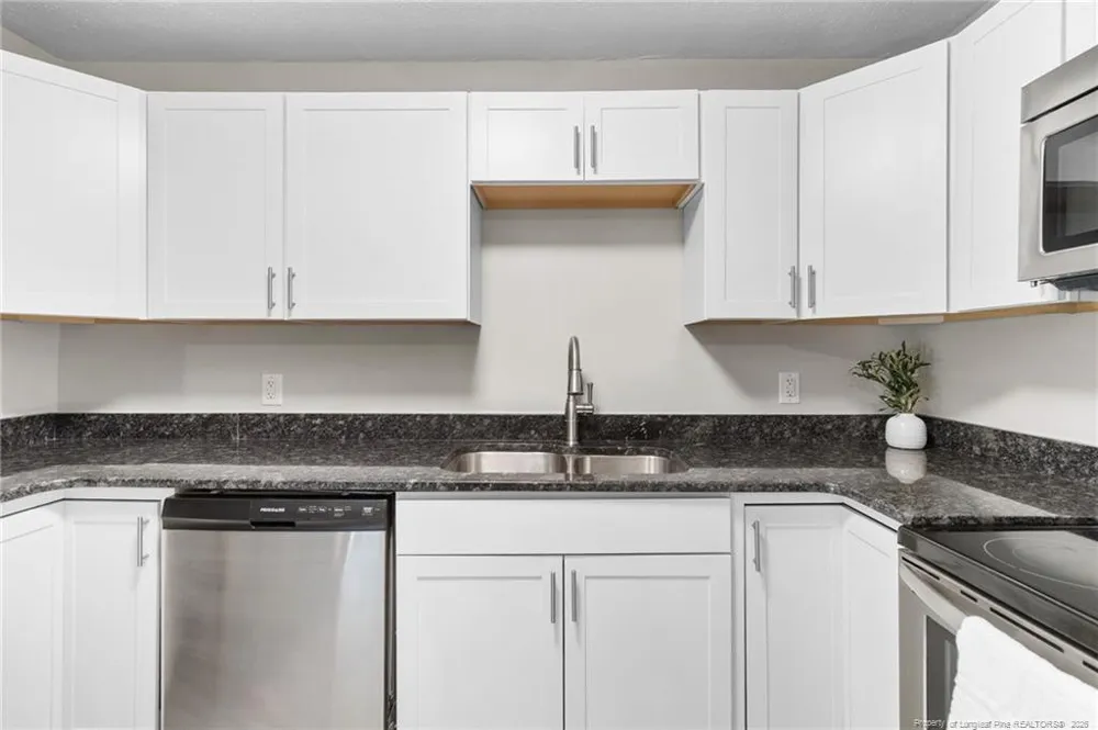 4937 Ellsworth Drive Fayetteville, NC 28304