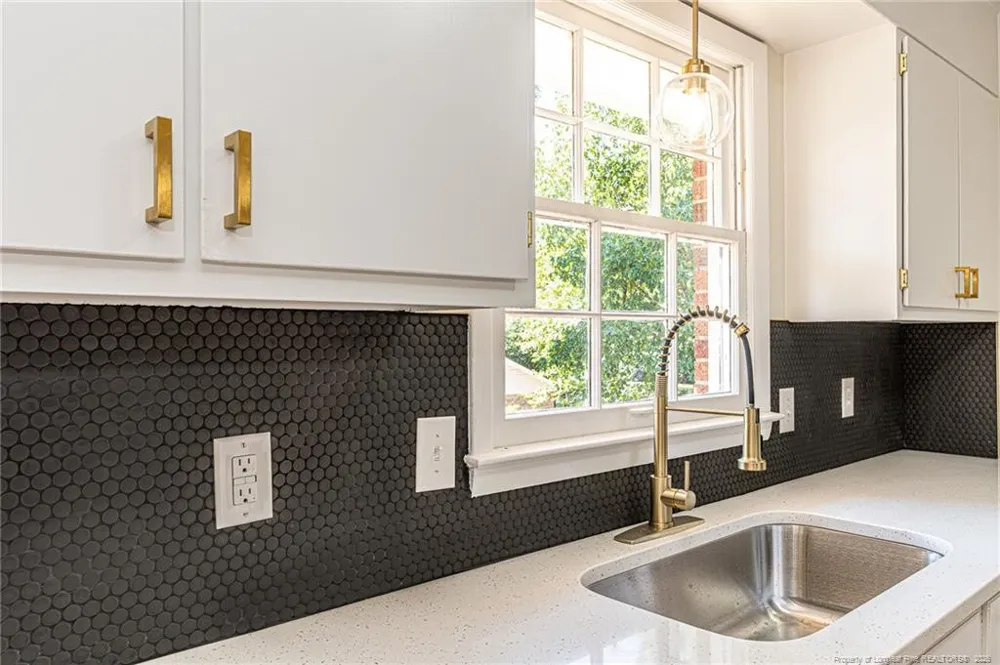 7585 FOX FERN DRIVE Fayetteville, NC 28314