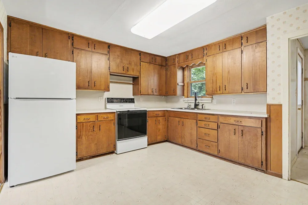 9215 1st Street Berrien Springs, MI 49103