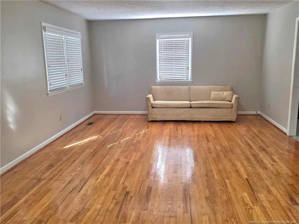 111 Chloe Drive Fayetteville, NC 28301